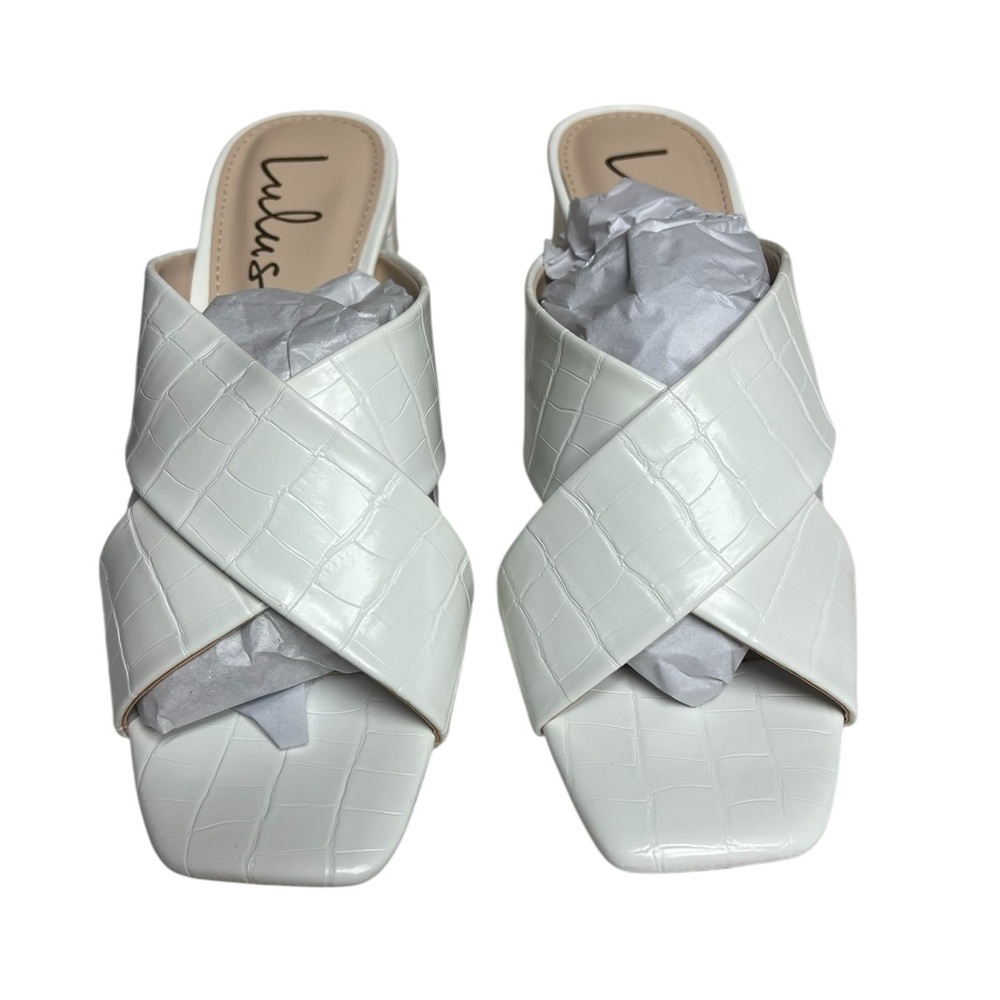 NIB Lulu's Ybarra Off White Crocodile-Embossed High Heel Sandals 6.5